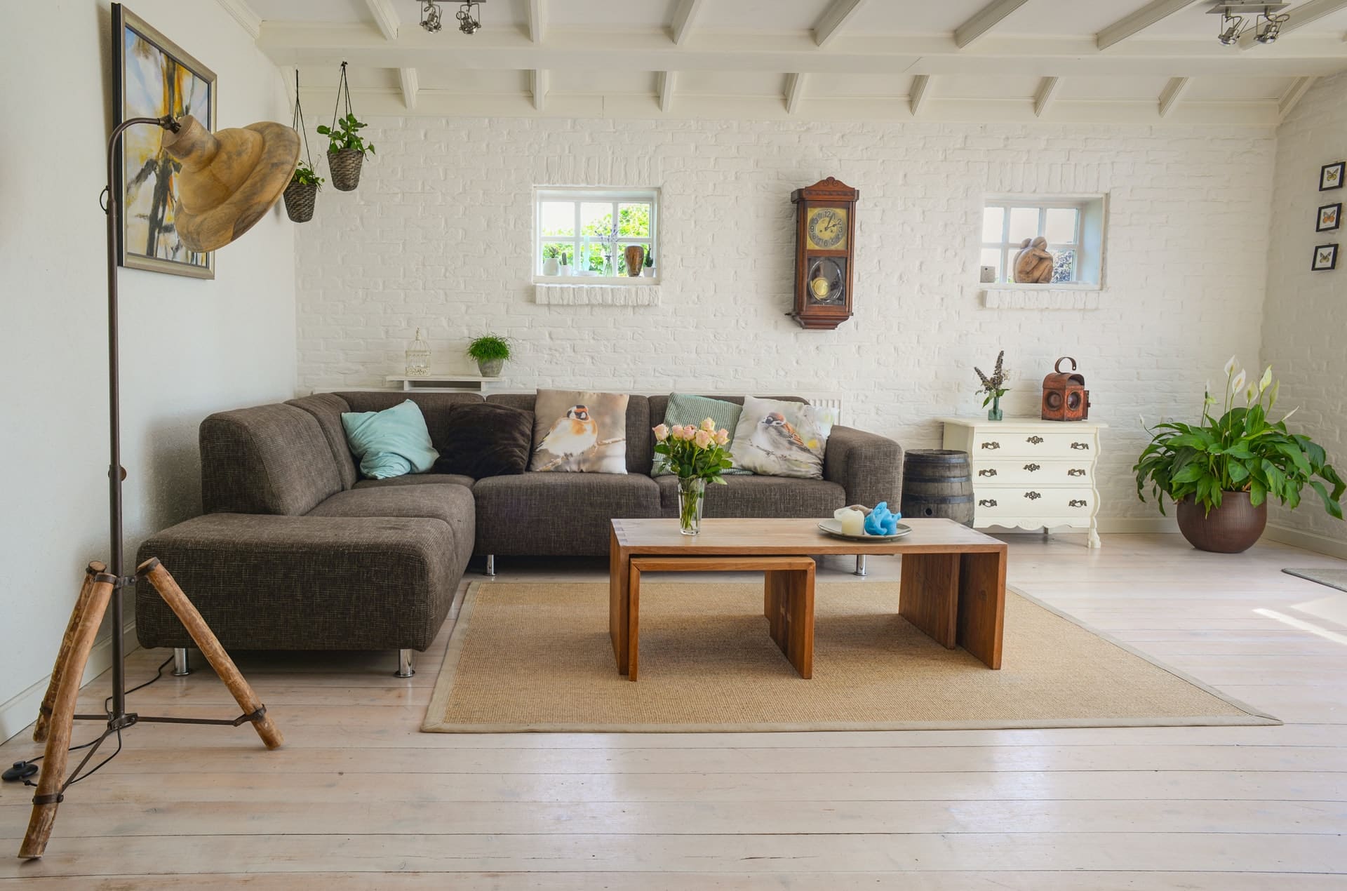 Green and eco-friendly stylish apartment living room