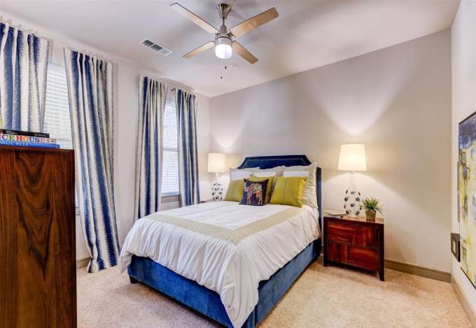 Century Lake Highlands apartments