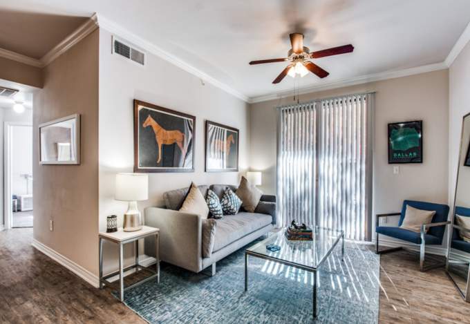 Halston on Frankford apartments