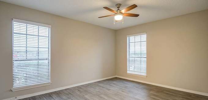 Orchids of Carrollton apartments