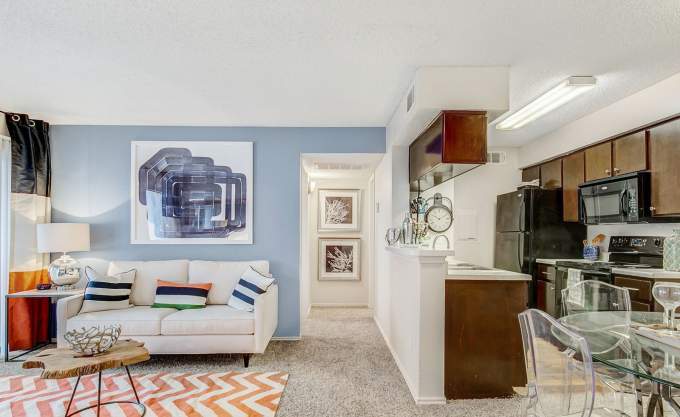 Tides at Lakewood apartments