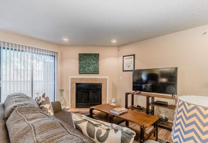 Tides on Timberglen apartments