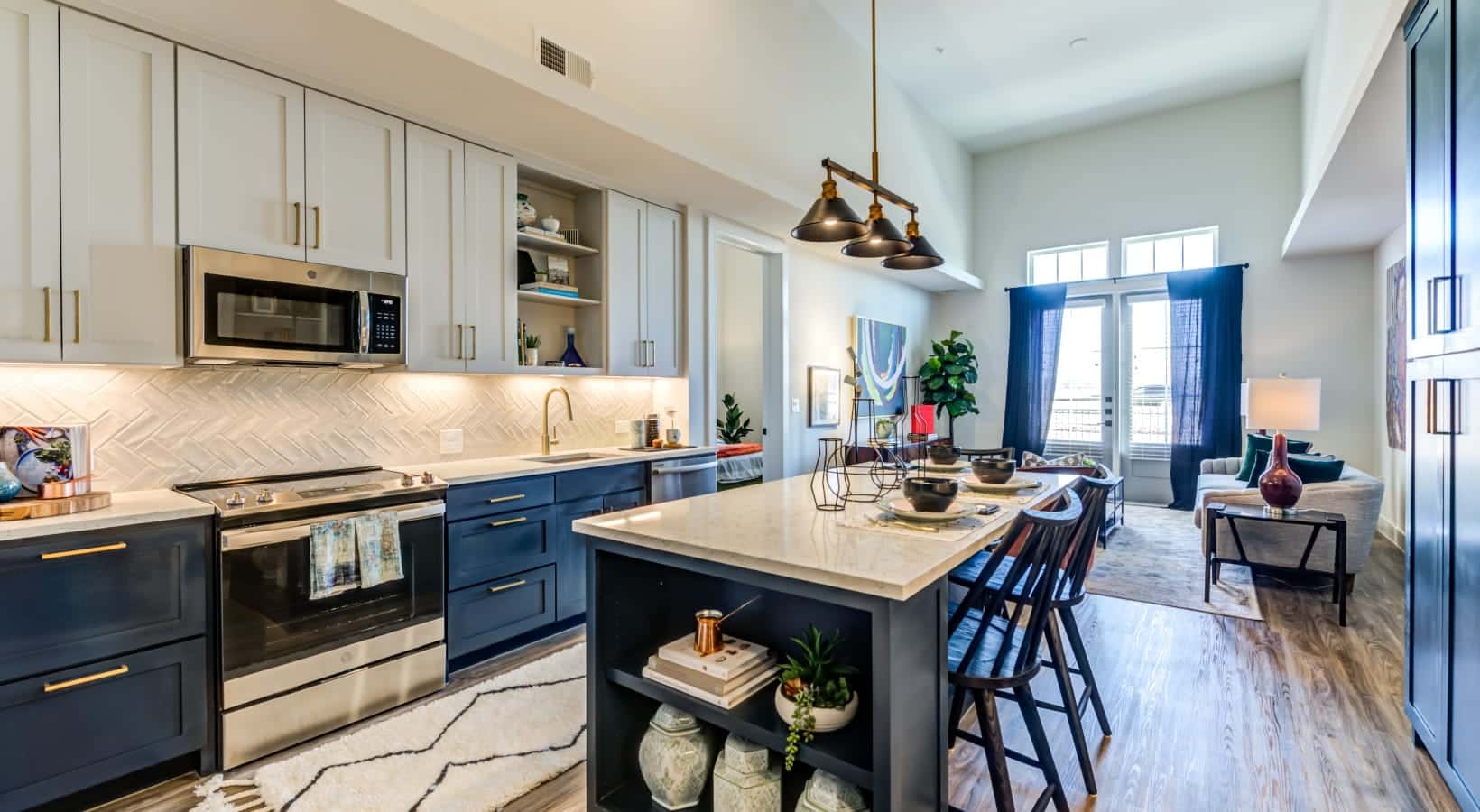 Apartments in Routh South, Uptown Dallas | Uptown Locators