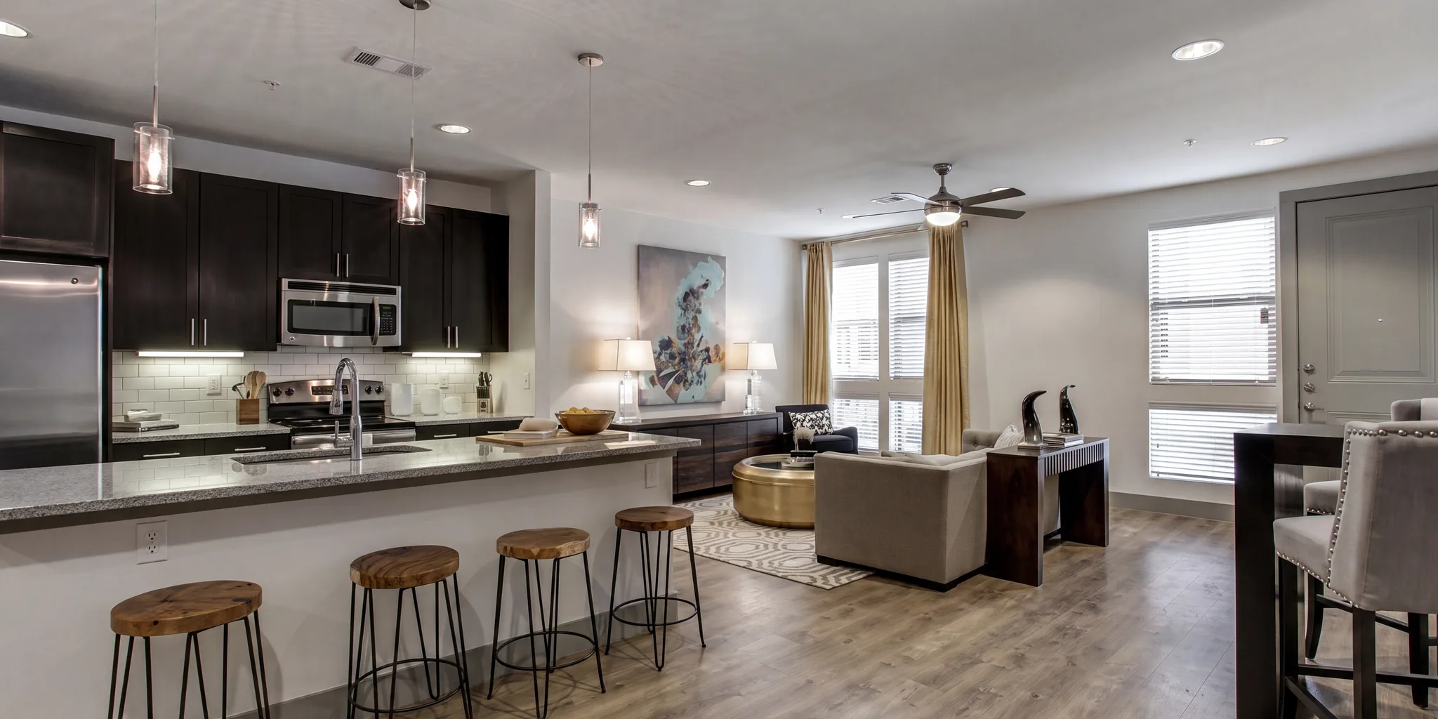 Apartments in Old East Dallas | Uptown Locators