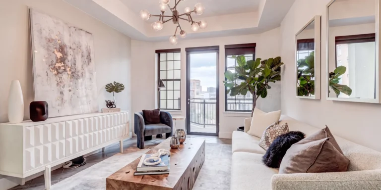 Apartments in Turtle Creek, Uptown Dallas | Uptown Locators