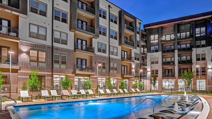 Casey at Frisco Station apartments